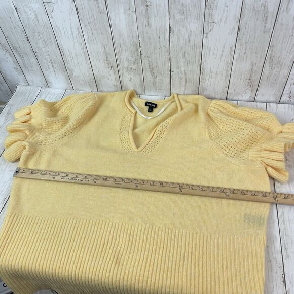 Torrid Sweater Women’s 4x Knit Pullover Yellow Short Ruffle Sleeve V-Neck - Picture 9 of 10